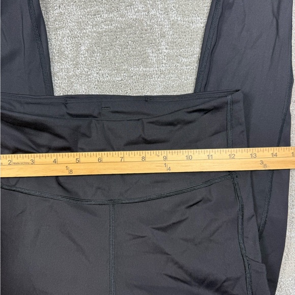 Athleta Ultimate Stash Pocket 7/8 tight Black Work Out Womens Size Small - Picture 3 of 6
